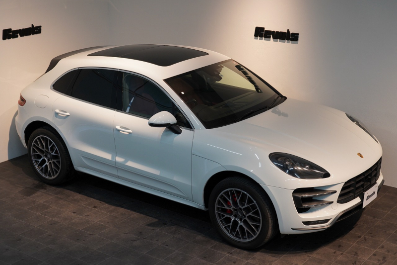 ポルシェ マカン Turbo PDK スポクロ 20インチRSスパイダー パノラマルーフ ACC レーンキープ 中古車 中古車