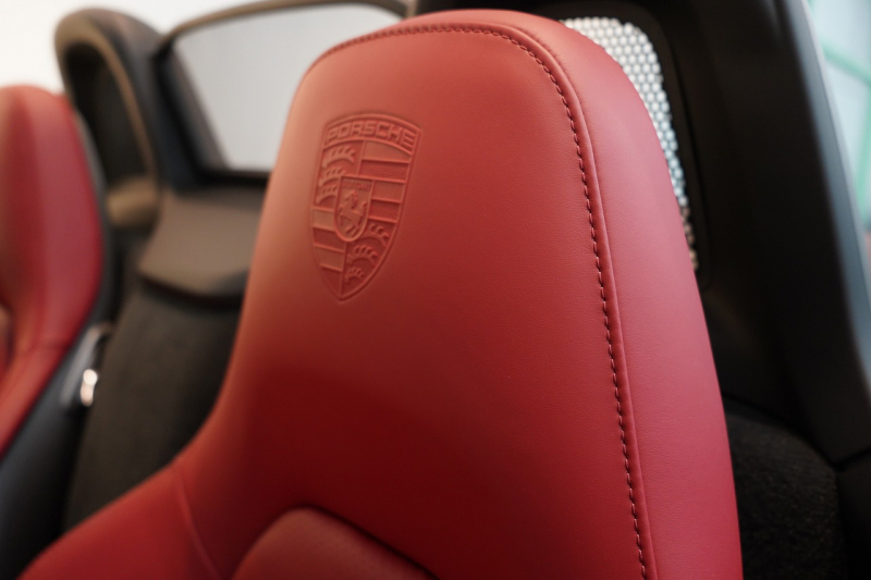 ポルシェ 718 ボクスター GTS 4.0 PDK ツートーンレザーインテリア LEDヘッドライトPDLS+  ジェットブラック 中古車 中古車