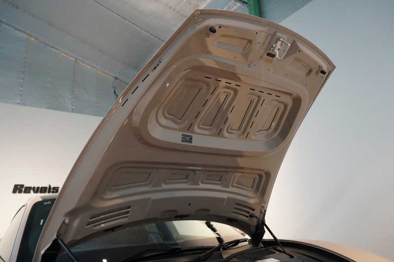 ポルシェ タイカン パフォーマンスバッテリープラス  4+1シート 1オーナー OP390 PSCB スポクロ PASM付エアサス 中古車 中古車