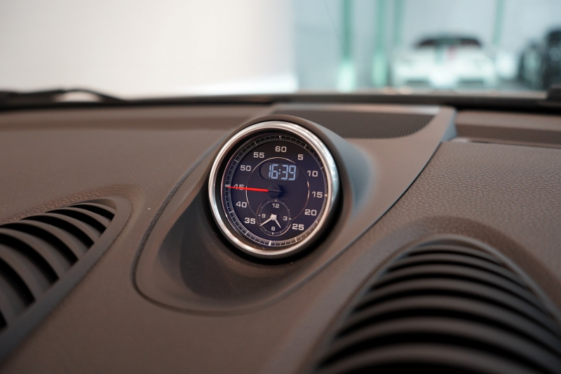 ポルシェ 718 ボクスター GTS 2.5 PDK PDLS+LEDヘッドライト  2ゾーンオートエアコン パークアシスト付バックカメラ 中古車 中古車