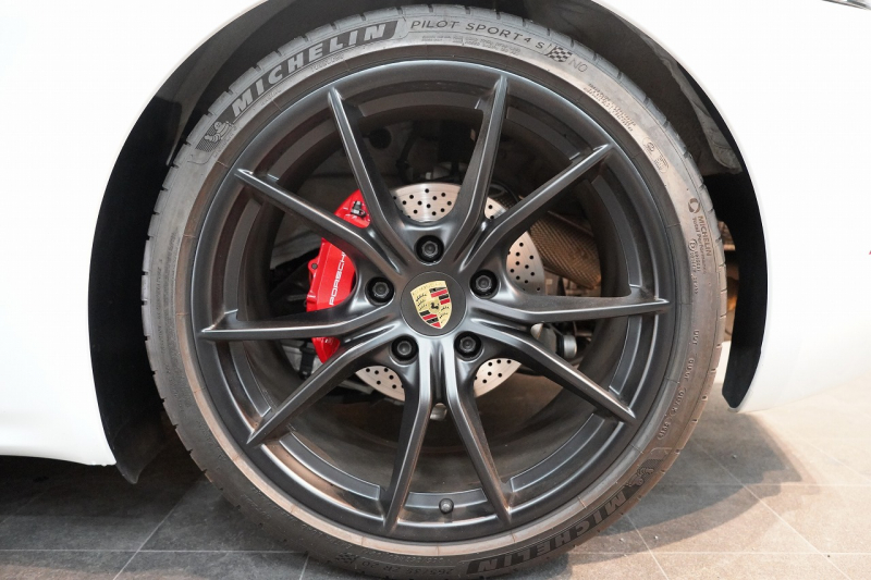 ポルシェ 718 ボクスター GTS 2.5 PDK PDLS+LEDヘッドライト  2ゾーンオートエアコン パークアシスト付バックカメラ 中古車 中古車