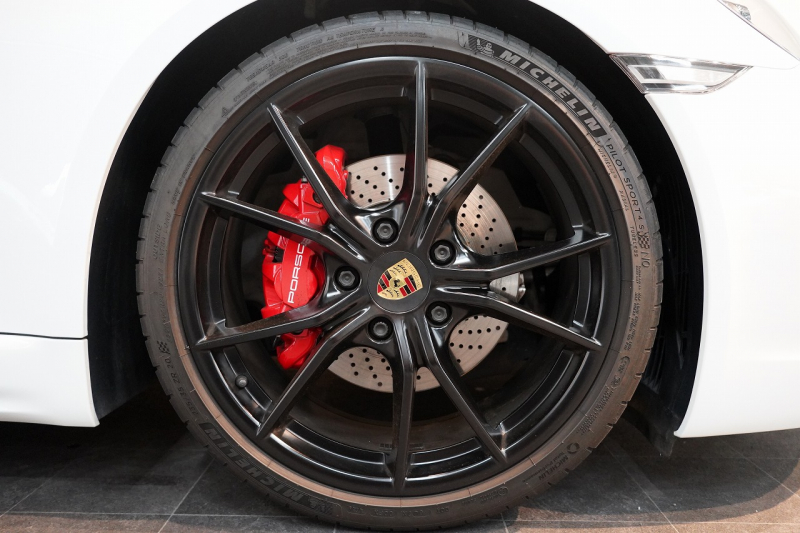 ポルシェ 718 ボクスター GTS 2.5 PDK PDLS+LEDヘッドライト  2ゾーンオートエアコン パークアシスト付バックカメラ 中古車 中古車