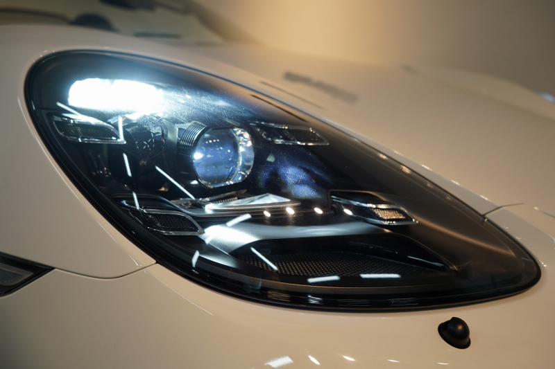 ポルシェ 718 ボクスター GTS 2.5 PDK PDLS+LEDヘッドライト  2ゾーンオートエアコン パークアシスト付バックカメラ 中古車 中古車