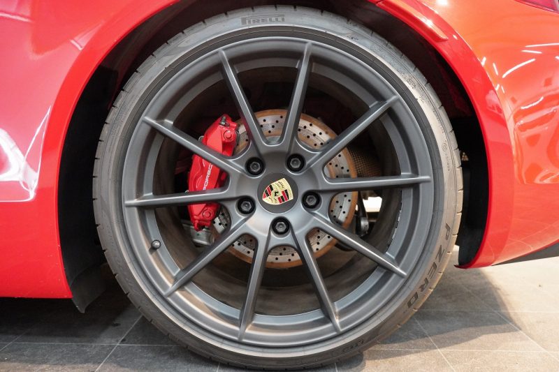 ポルシェ ボクスター(Type981) Spyder スパイダークラシックインテリア カーボンスポーツフルバケットシート 中古車 中古車