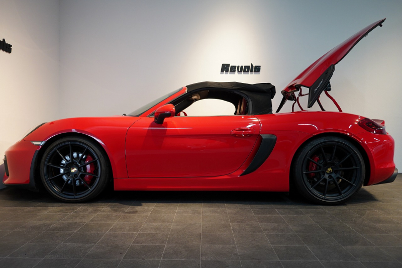 ポルシェ ボクスター(Type981) Spyder スパイダークラシックインテリア カーボンスポーツフルバケットシート 中古車 中古車