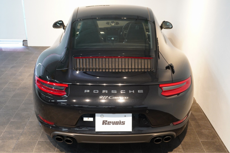ポルシェ 911(Type991.2) Carrera 7MT スポーツクロノ スポーツテールパイプ パークアシスト付バックカメラ  ジェットブラック 中古車 中古車