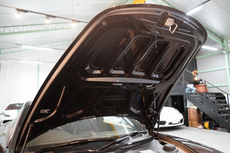 ポルシェ 911(Type991.2) Carrera 7MT スポーツクロノ スポーツテールパイプ パークアシスト付バックカメラ  ジェットブラック 中古車 中古車