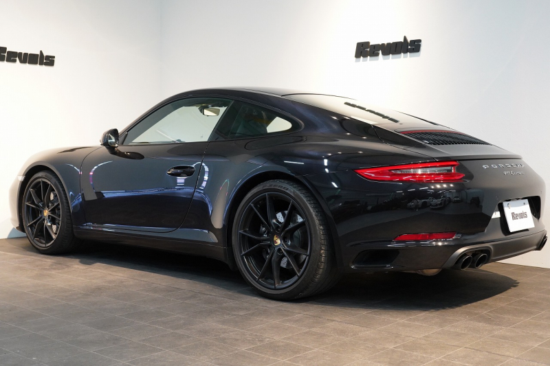 ポルシェ 911(Type991.2) Carrera 7MT スポーツクロノ スポーツテールパイプ パークアシスト付バックカメラ  ジェットブラック 中古車 中古車