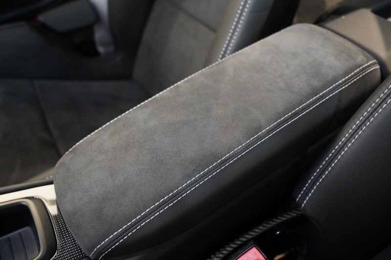 ポルシェ 911(Type991.2) GT3RS LEDヘッドライトPDLS PCCB スポーツクロノ クラブスポーツ フロントリフト 中古車 中古車