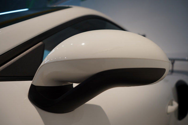 ポルシェ 911(Type991.2) GT3RS LEDヘッドライトPDLS PCCB スポーツクロノ クラブスポーツ フロントリフト 中古車 中古車