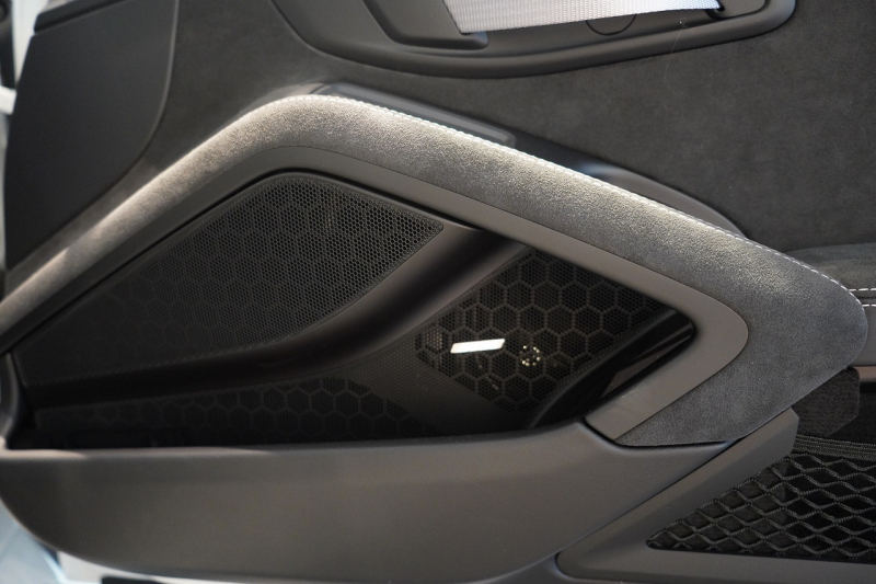 ポルシェ 911(Type991.2) GT3RS LEDヘッドライトPDLS PCCB スポーツクロノ クラブスポーツ フロントリフト 中古車 中古車