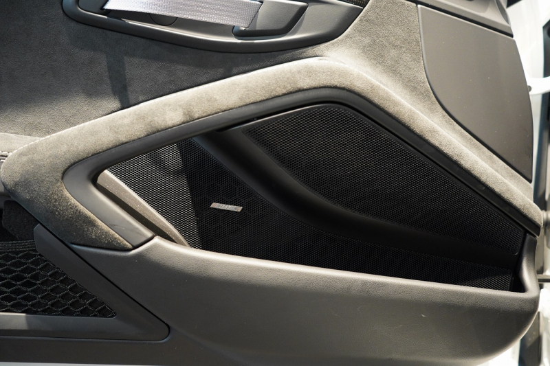 ポルシェ 911(Type991.2) GT3RS LEDヘッドライトPDLS PCCB スポーツクロノ クラブスポーツ フロントリフト 中古車 中古車