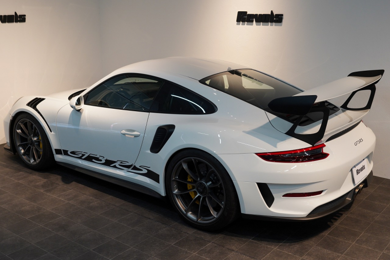 ポルシェ 911(Type991.2) GT3RS LEDヘッドライトPDLS PCCB スポーツクロノ クラブスポーツ フロントリフト 中古車 中古車