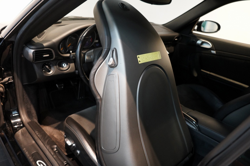 ポルシェ 911(Type997) GT3 6MT スポクロ  サンルーフ レザーインテリア 中古車 中古車