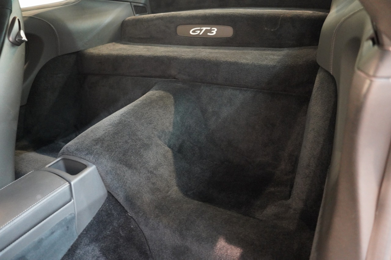 ポルシェ 911(Type997) GT3 6MT スポクロ  サンルーフ レザーインテリア 中古車 中古車