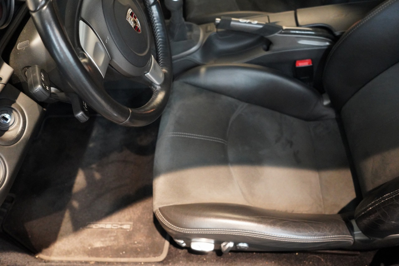 ポルシェ 911(Type997) GT3 6MT スポクロ  サンルーフ レザーインテリア 中古車 中古車