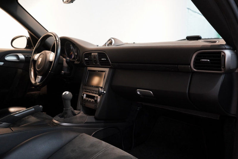 ポルシェ 911(Type997) GT3 6MT スポクロ  サンルーフ レザーインテリア 中古車 中古車