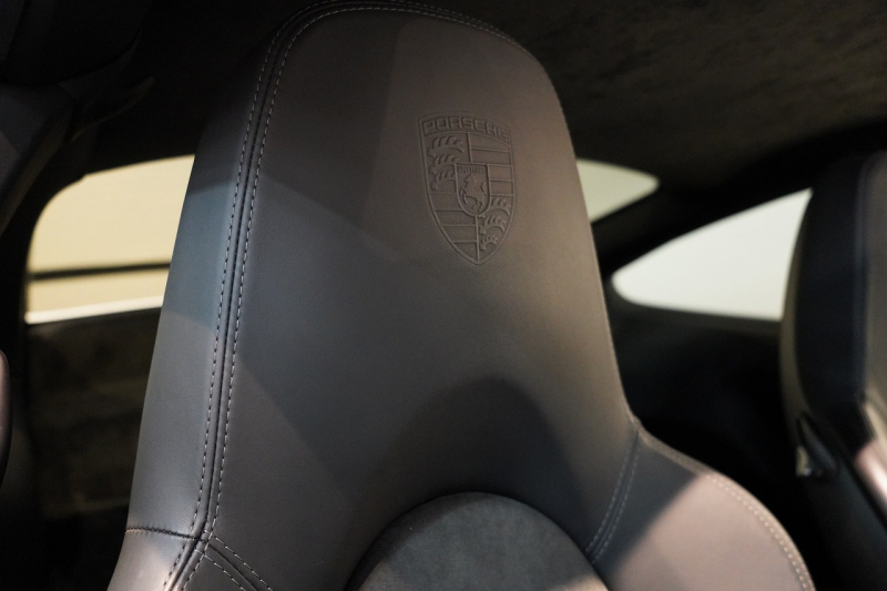 ポルシェ 911(Type997) GT3 6MT スポクロ  サンルーフ レザーインテリア 中古車 中古車