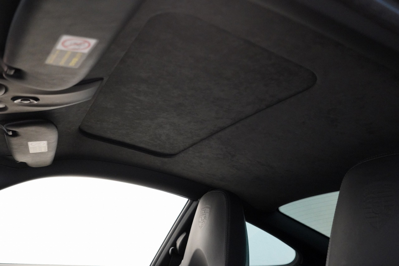 ポルシェ 911(Type997) GT3 6MT スポクロ  サンルーフ レザーインテリア 中古車 中古車