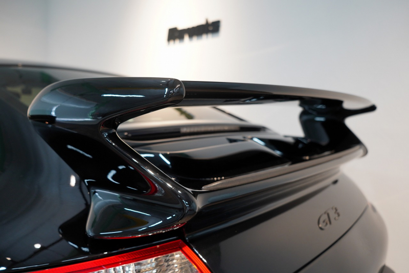 ポルシェ 911(Type997) GT3 6MT スポクロ  サンルーフ レザーインテリア 中古車 中古車