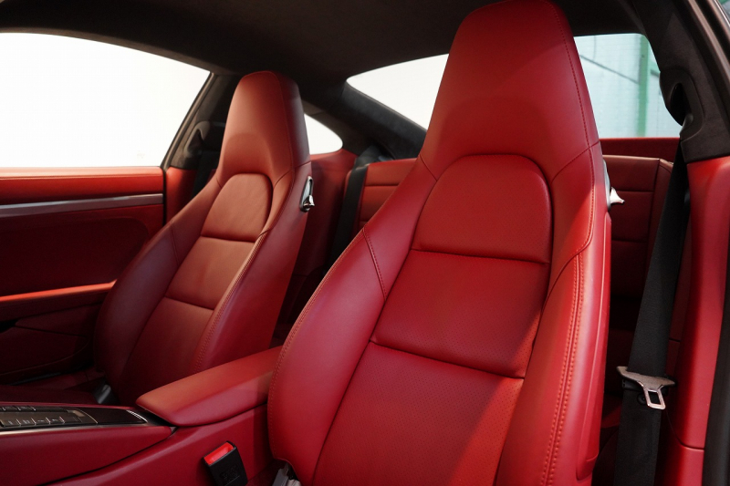 ポルシェ 911(Type991.1) Carrera 4S PDK スポクロ スポエグ オールレザーインテリア PASM 中古車 中古車