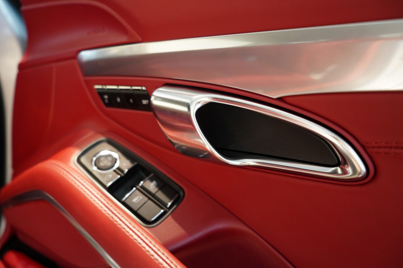 ポルシェ 911(Type991.1) Carrera 4S PDK スポクロ スポエグ オールレザーインテリア PASM 中古車 中古車