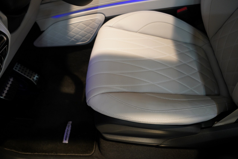 AMG Gクラス G63 AMG AMG世田谷スペシャルオーダー プロフェッショナルブルー プラチナホワイト内装 中古車 中古車