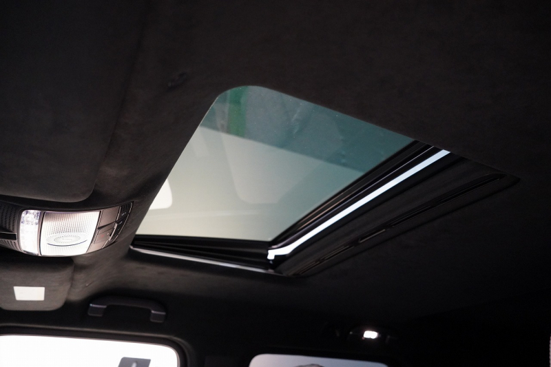 AMG Gクラス G63 AMG AMG世田谷スペシャルオーダー プロフェッショナルブルー プラチナホワイト内装 中古車 中古車