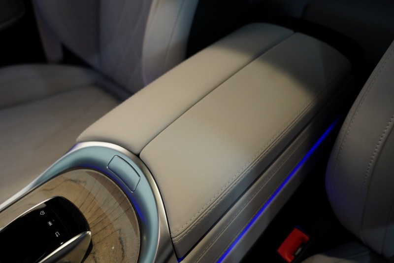 AMG Gクラス G63 AMG AMG世田谷スペシャルオーダー プロフェッショナルブルー プラチナホワイト内装 中古車 中古車