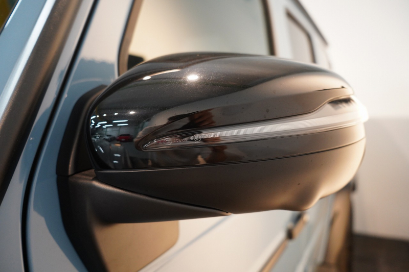 AMG Gクラス G63 AMG AMG世田谷スペシャルオーダー プロフェッショナルブルー プラチナホワイト内装 中古車 中古車