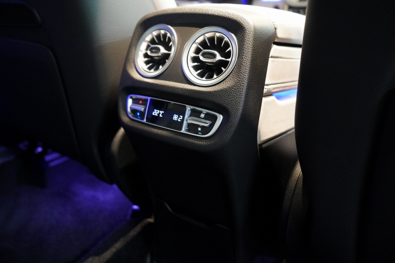 AMG Gクラス G63 AMG AMG世田谷スペシャルオーダー プロフェッショナルブルー プラチナホワイト内装 中古車 中古車