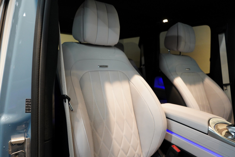 AMG Gクラス G63 AMG AMG世田谷スペシャルオーダー プロフェッショナルブルー プラチナホワイト内装 中古車 中古車