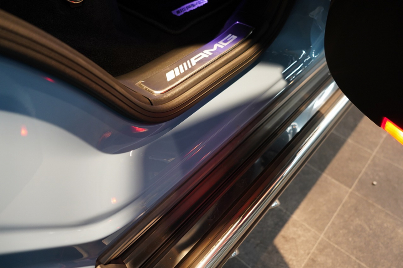 AMG Gクラス G63 AMG AMG世田谷スペシャルオーダー プロフェッショナルブルー プラチナホワイト内装 中古車 中古車