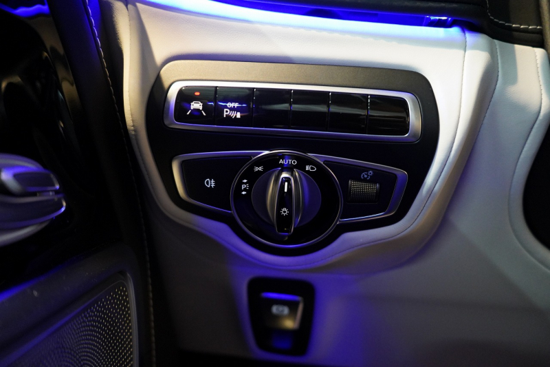 AMG Gクラス G63 AMG AMG世田谷スペシャルオーダー プロフェッショナルブルー プラチナホワイト内装 中古車 中古車