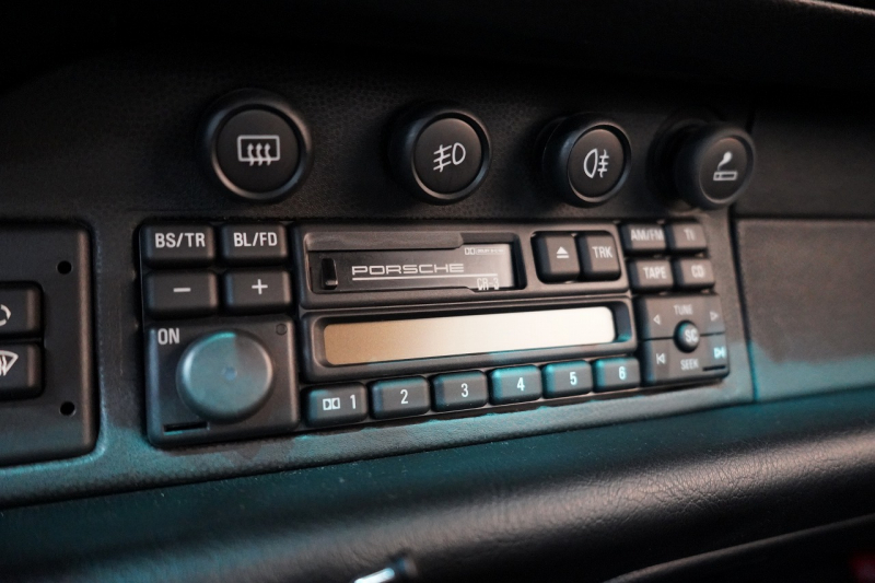 ポルシェ 911(Type993) Carrera S TiptronicS MIZWA正規ディーラ車 ターボウイング 中古車 中古車