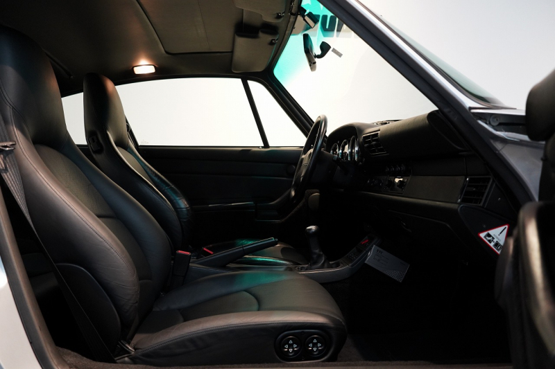 ポルシェ 911(Type993) Carrera 4S 6MT MIZWA正規ディーラ車 ターボウイング サンルーフ 中古車 中古車