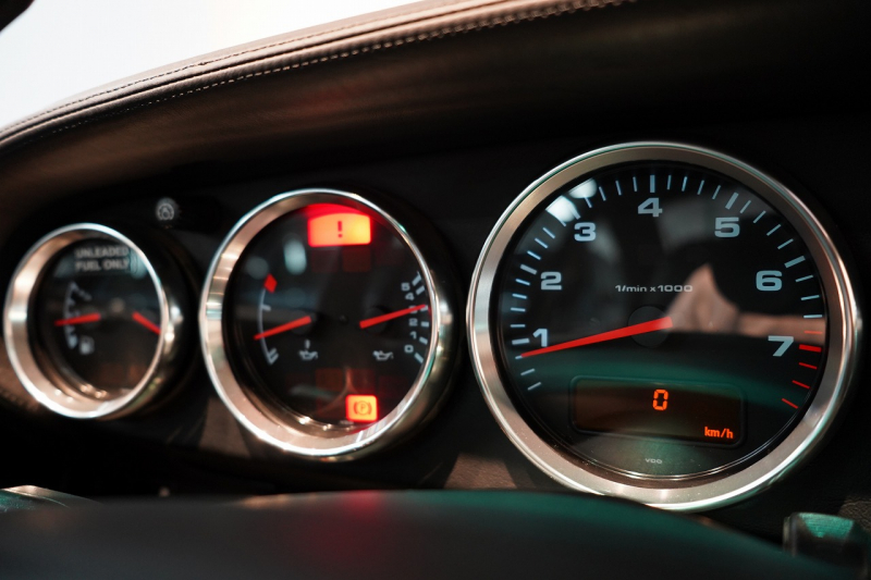 ポルシェ 911(Type993) Carrera 4S 6MT MIZWA正規ディーラ車 ターボウイング サンルーフ 中古車 中古車