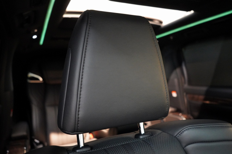 トヨタ アルファード ハイブリッド スペーシャスラウンジ 専用VIPシート JBLプレミアムサウンド ツインムーンルーフ 中古車 中古車