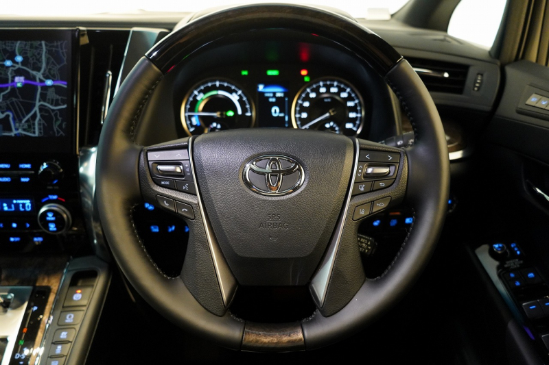 トヨタ アルファード ハイブリッド スペーシャスラウンジ 専用VIPシート JBLプレミアムサウンド ツインムーンルーフ 中古車 中古車