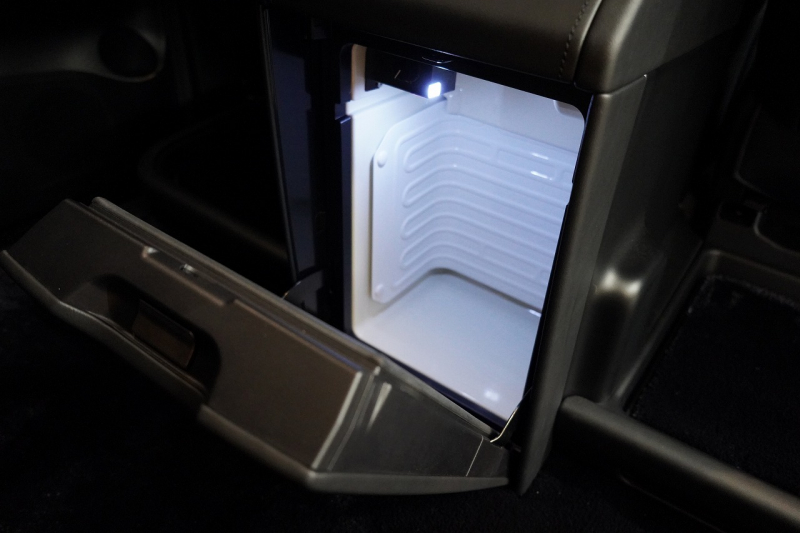 トヨタ アルファード ハイブリッド スペーシャスラウンジ 専用VIPシート JBLプレミアムサウンド ツインムーンルーフ 中古車 中古車