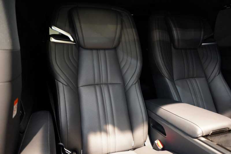 トヨタ アルファード ハイブリッド スペーシャスラウンジ 専用VIPシート JBLプレミアムサウンド ツインムーンルーフ 中古車 中古車