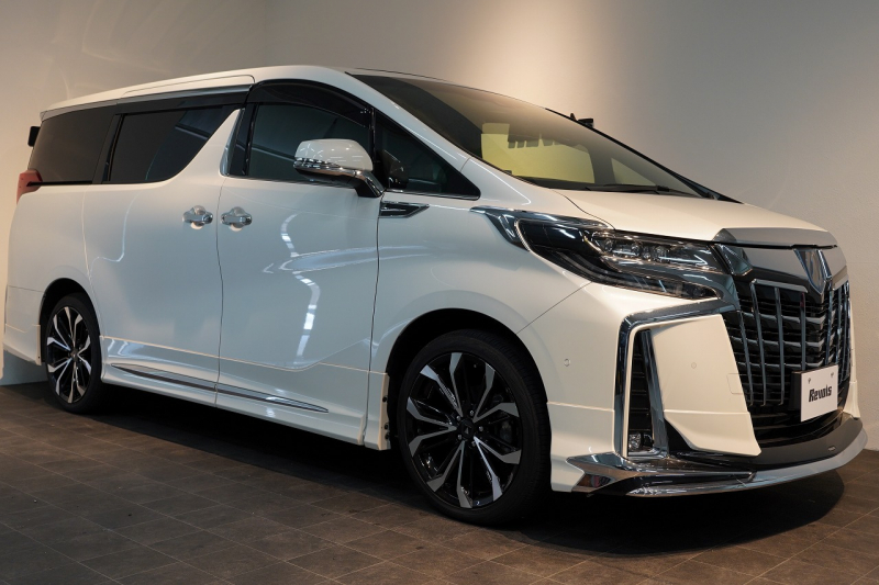 トヨタ アルファード ハイブリッド スペーシャスラウンジ 専用VIPシート JBLプレミアムサウンド ツインムーンルーフ 中古車