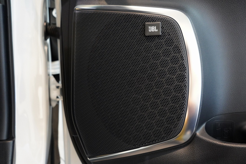 トヨタ アルファード ハイブリッド スペーシャスラウンジ 専用VIPシート JBLプレミアムサウンド ツインムーンルーフ 中古車 中古車