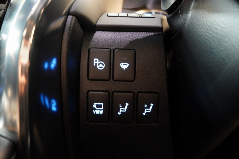 トヨタ アルファード ハイブリッド スペーシャスラウンジ 専用VIPシート JBLプレミアムサウンド ツインムーンルーフ 中古車 中古車