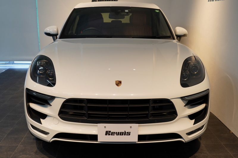 ポルシェ マカン GTS PDK  PCCB ツートンレザーインテリア スポーツエグゾースト 中古車 中古車