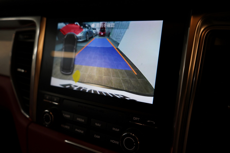 ポルシェ マカン GTS PDK  PCCB ツートンレザーインテリア スポーツエグゾースト 中古車 中古車