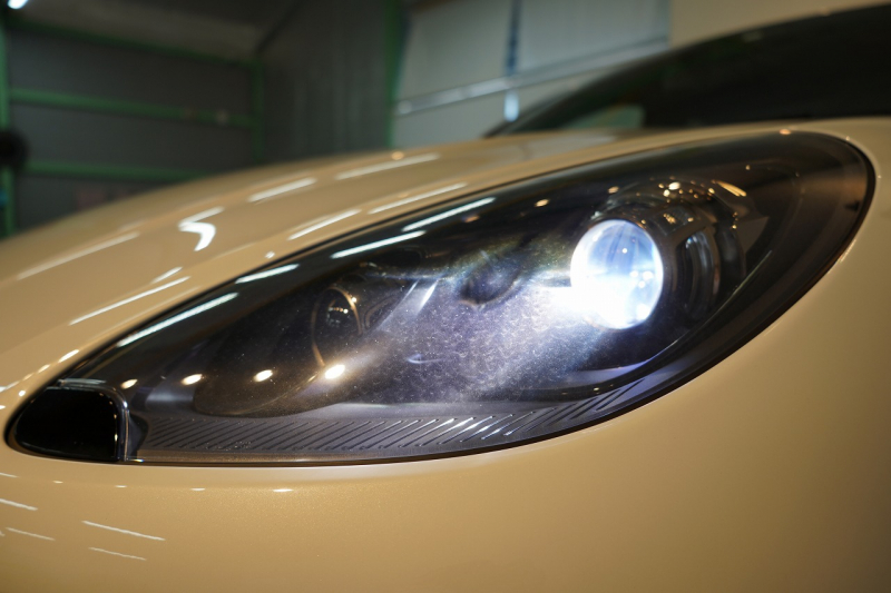 ポルシェ マカン GTS PDK  PCCB ツートンレザーインテリア スポーツエグゾースト 中古車 中古車