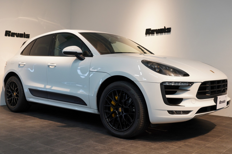 ポルシェ マカン GTS PDK  PCCB ツートンレザーインテリア スポーツエグゾースト 中古車 中古車