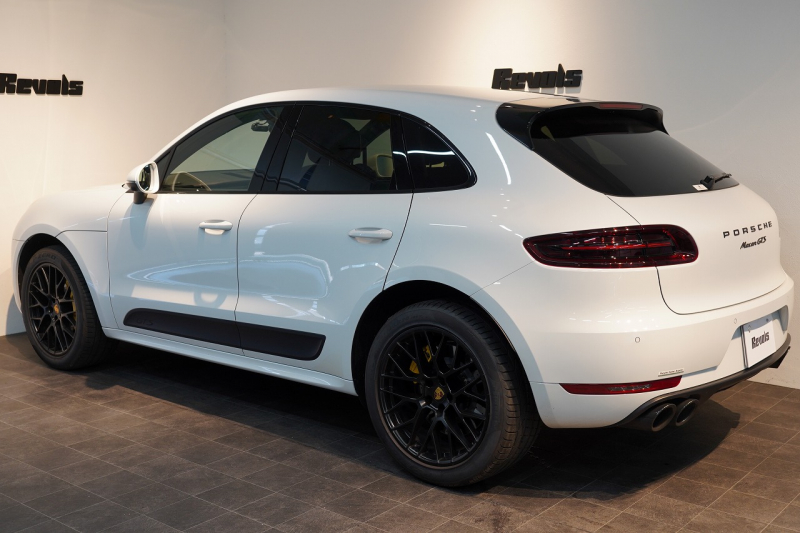 ポルシェ マカン GTS PDK  PCCB ツートンレザーインテリア スポーツエグゾースト 中古車 中古車