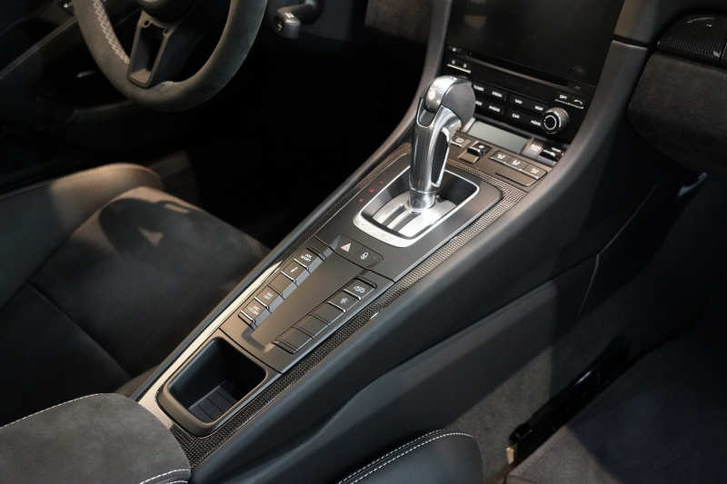 ポルシェ 911(Type991.2) GT3RS LEDヘッドライト PCCB フロントリフト スポーツクロノ  中古車